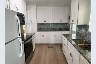 3412 Oakwood Boulevard N, Sarasota, FL 34237 - Photo 3