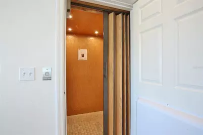 2506 Avenue C #B, Bradenton Beach, FL 34217 - Photo 31