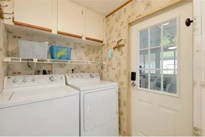 8905 34th Avenue E, Palmetto, FL 34221 - Photo 13