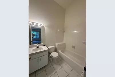 8627 Hunters Key Circle, Tampa, FL 33647 - Photo 11