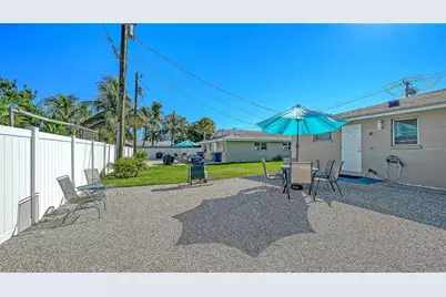 210 66th Street, Holmes Beach, FL 34217 - Photo 39
