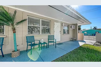 210 66th Street, Holmes Beach, FL 34217 - Photo 5
