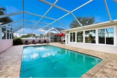 3327 S Lockwood Ridge Road, Sarasota, FL 34239 - Photo 7