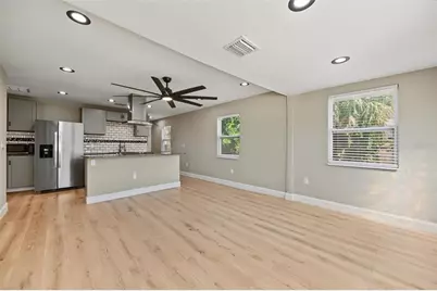 1815 12th Street S, Saint Petersburg, FL 33705 - Photo 9