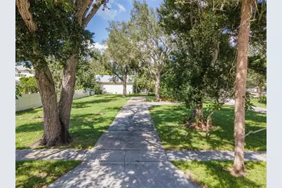1706 4th Street W, Palmetto, FL 34221 - Photo 11