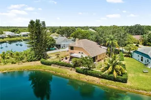 1009 45th St E, Bradenton, FL 34208 - Photo 3