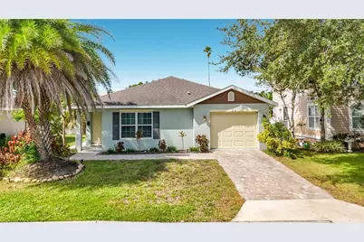 812 33rd Street W, Bradenton, FL 34205 - Photo 1
