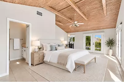 528 Key Royale Drive, Holmes Beach, FL 34217 - Photo 53