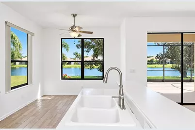 8013 Stirling Falls Circle, Sarasota, FL 34243 - Photo 13