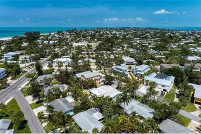 405 80th Street #B, Holmes Beach, FL 34217 - Photo 29
