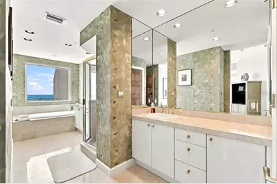 2185 Gulf Of Mexico Drive #243, Longboat Key, FL 34228 - Photo 33