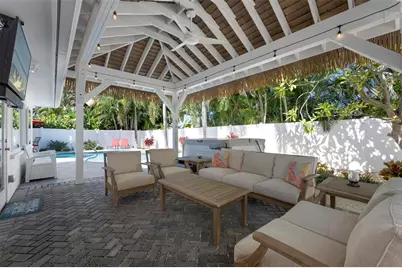 504 69th Street, Holmes Beach, FL 34217 - Photo 5