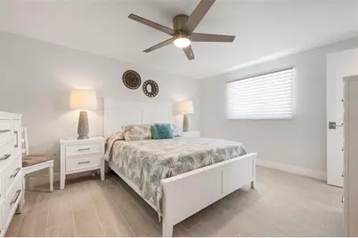 504 69th Street, Holmes Beach, FL 34217 - Photo 31