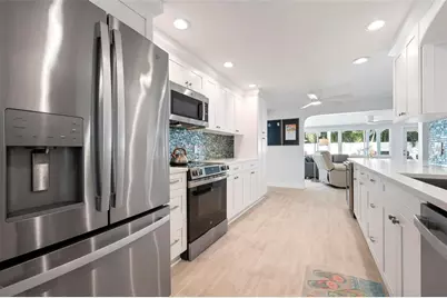 504 69th Street, Holmes Beach, FL 34217 - Photo 11
