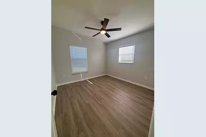 1020 25th Street E, Palmetto, FL 34221 - Photo 11