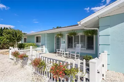 902 25th Avenue W, Palmetto, FL 34221 - Photo 5