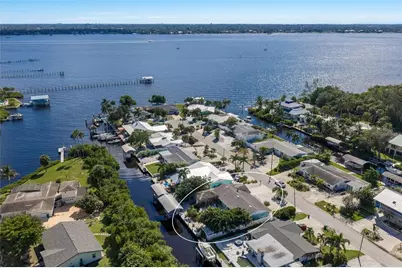 902 25th Avenue W, Palmetto, FL 34221 - Photo 49