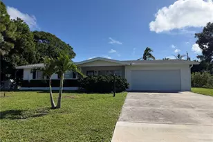 411 60th St NW, Bradenton, FL 34209 - Photo 1