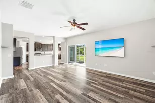 909 Meadow Glade Dr, Ruskin, FL 33570 - Photo 11