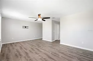 909 Meadow Glade Dr, Ruskin, FL 33570 - Photo 31