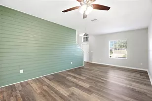 909 Meadow Glade Dr, Ruskin, FL 33570 - Photo 15