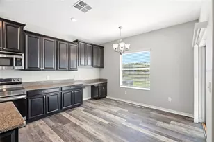 909 Meadow Glade Dr, Ruskin, FL 33570 - Photo 3
