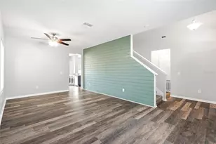 909 Meadow Glade Dr, Ruskin, FL 33570 - Photo 17