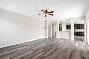 909 Meadow Glade Dr, Ruskin, FL 33570 - Photo 19