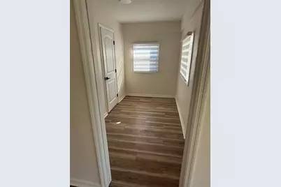2715 Nancy Street, Sarasota, FL 34237 - Photo 5