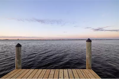 1910 Riverside Drive E, Bradenton, FL 34208 - Photo 13