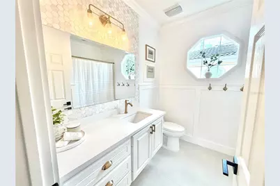 1523 Napoli Drive E, Sarasota, FL 34232 - Photo 31