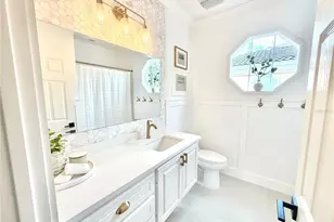 1523 Napoli Dr E, Sarasota, FL 34232 - Photo 31