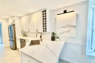 1523 Napoli Dr E, Sarasota, FL 34232 - Photo 9
