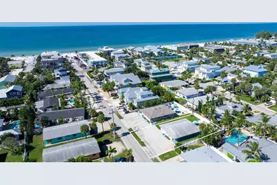 212 66th Street, Holmes Beach, FL 34217 - Photo 43