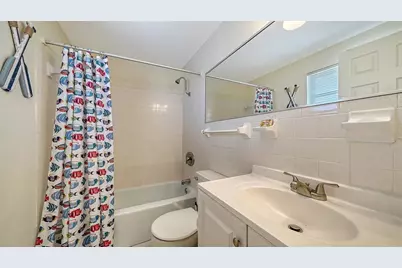 212 66th Street, Holmes Beach, FL 34217 - Photo 19