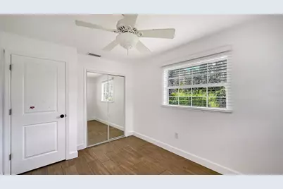 5044 Brookmeade Drive, Sarasota, FL 34232 - Photo 19