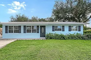 5044 Brookmeade Dr, Sarasota, FL 34232 - Photo 1