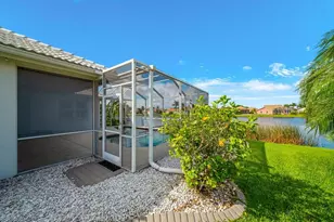 3715 72nd Ave Cir E, Sarasota, FL 34243 - Photo 35