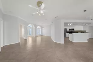 3715 72nd Ave Cir E, Sarasota, FL 34243 - Photo 17