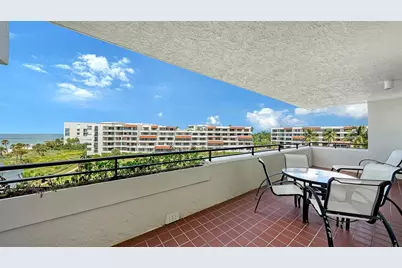 1425 Gulf Of Mexico Drive #D-405, Longboat Key, FL 34228 - Photo 25
