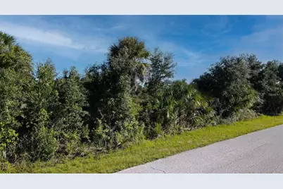 7022 Landrum Circle, Port Charlotte, FL 33981 - Photo 5
