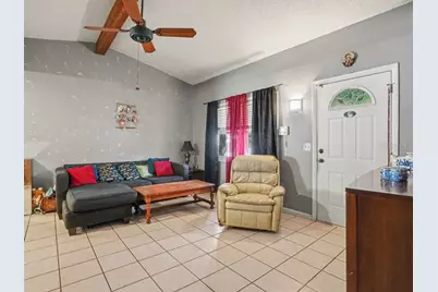 6313 Sweetwater Drive E, Lakeland, FL 33811 - Photo 3