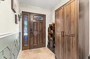 4250 King Richard Ln, Sarasota, FL 34232 - Photo 11