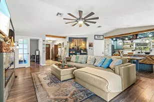 4250 King Richard Ln, Sarasota, FL 34232 - Photo 17