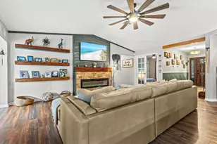 4250 King Richard Ln, Sarasota, FL 34232 - Photo 19
