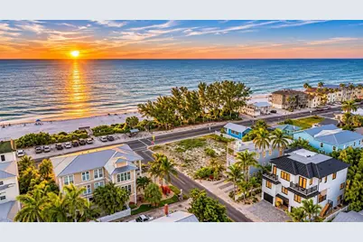 104 5th Street S, Bradenton Beach, FL 34217 - Photo 9
