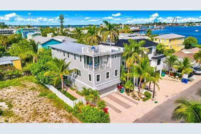 104 5th Street S, Bradenton Beach, FL 34217 - Photo 67