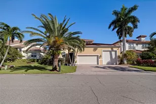 647 Santa Maria Dr, Tierra Verde, FL 33715 - Photo 3