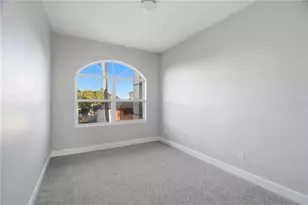 2041 Harbour Watch Cir, Tarpon Springs, FL 34689 - Photo 29