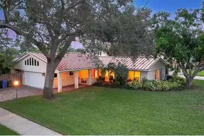 901 Riviera Street, Venice, FL 34285 - Photo 43